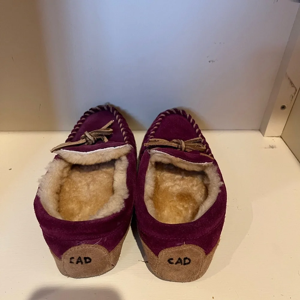 L.L. Bean kids Wicked Good Mocs slippers, rich maroon, size 13.